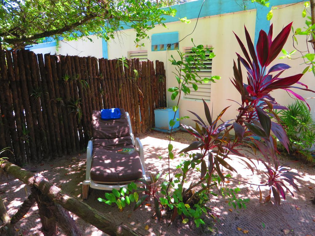 Simberts Apartments Maya Beach Екстериор снимка