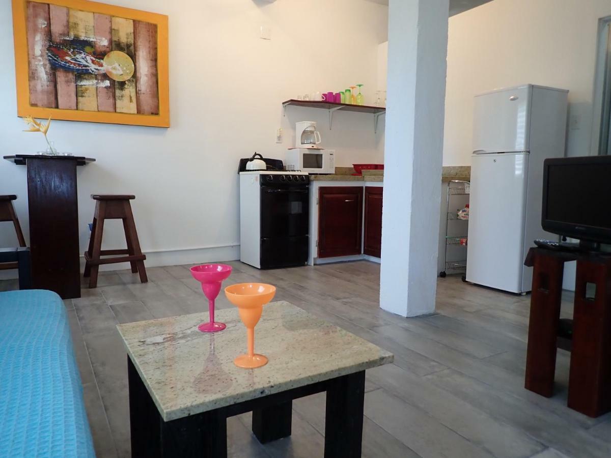 Simberts Apartments Maya Beach Екстериор снимка